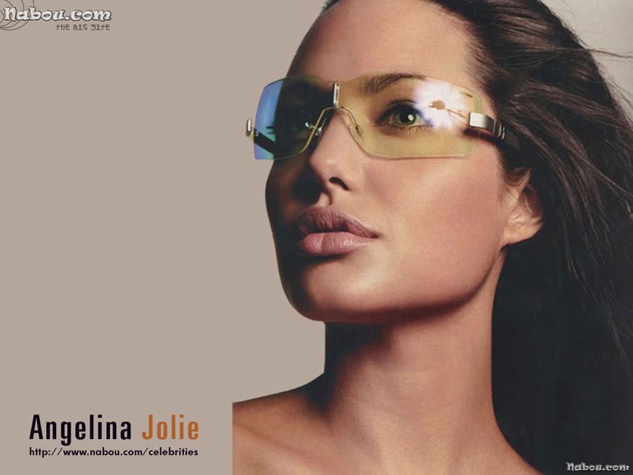 Angelina_Jolie-070