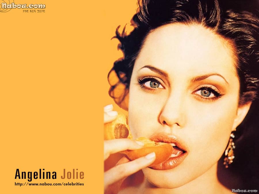 Angelina_Jolie-071